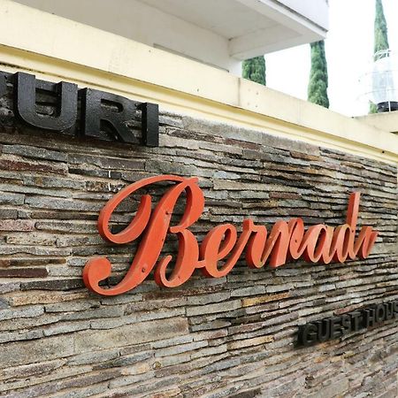 Puri Bernadi Guest House Lembang Exterior foto